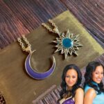 twitches necklace - featuredi image